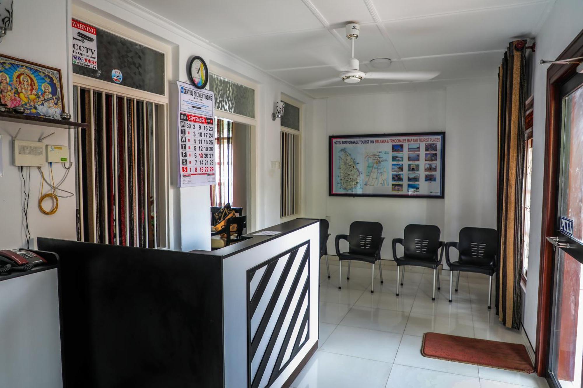 Bon Voyaage Tourist Inn Trincomalee Exterior foto