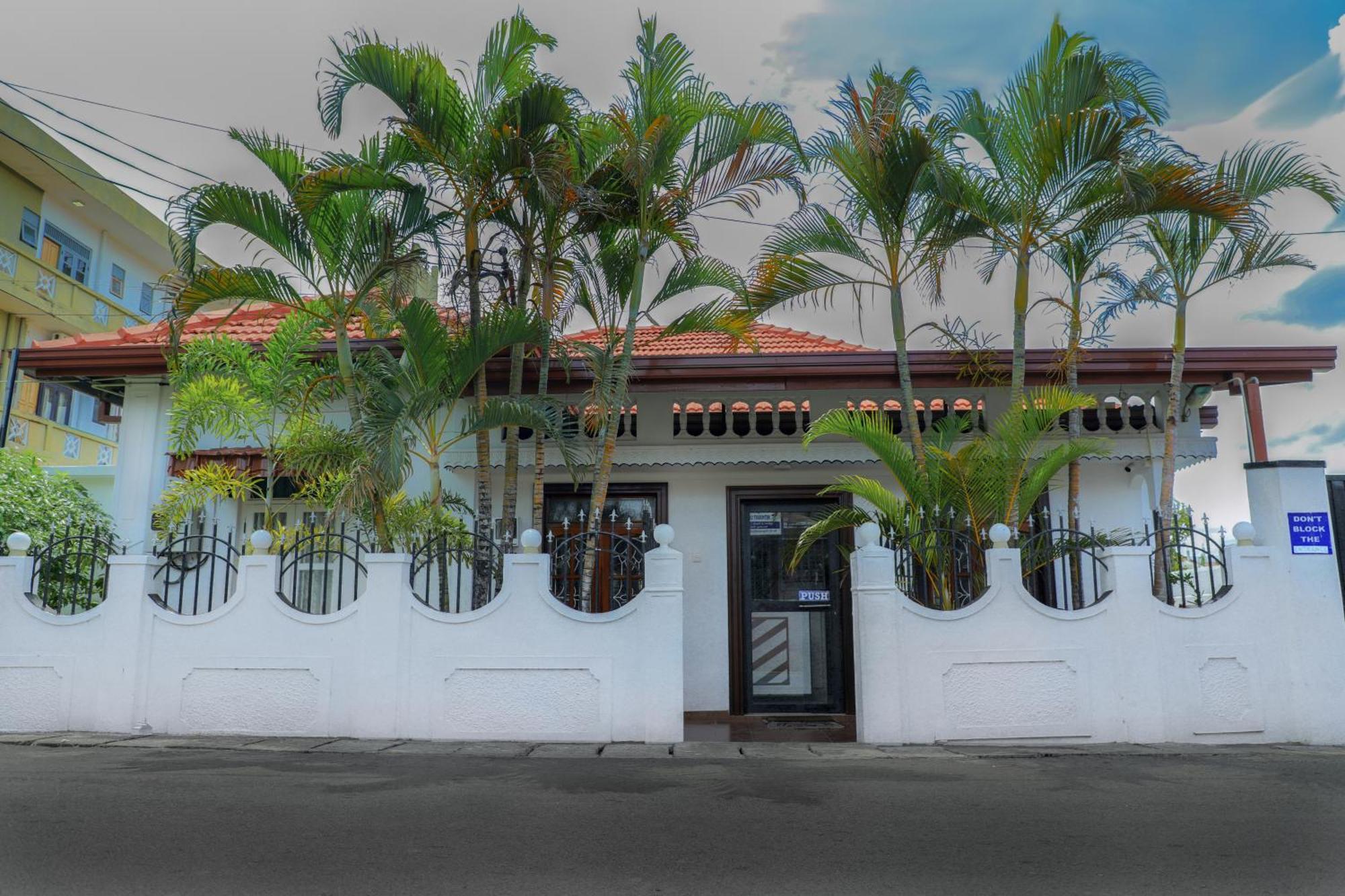 Bon Voyaage Tourist Inn Trincomalee Exterior foto