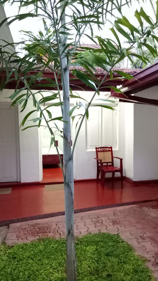 Bon Voyaage Tourist Inn Trincomalee Exterior foto